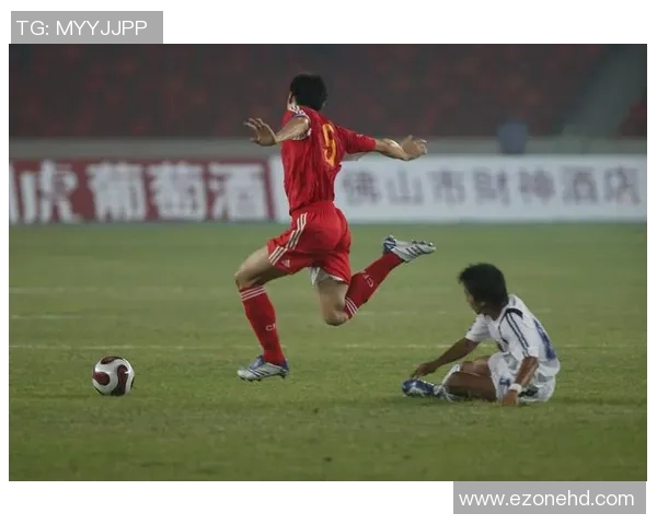 中国足球第一代球星的崛起与影响力:探索他们如何塑造足球文化的历史轨迹 中国足球第一代球星的崛起与影响力:探索他们如何塑造足球文化的历史轨迹