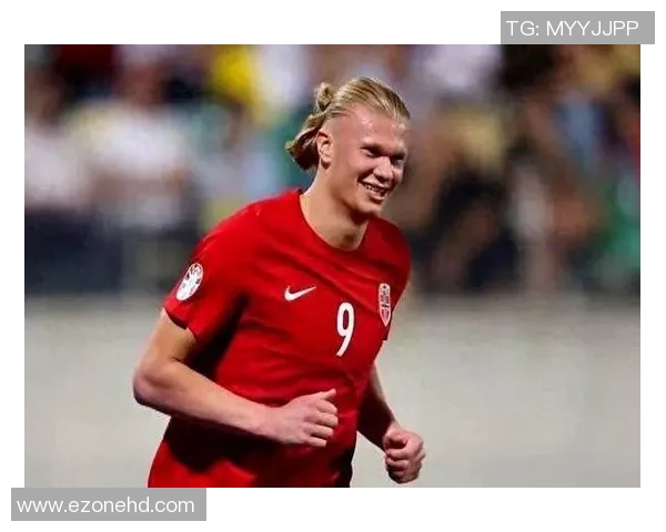 扎辫子的足球明星:他们如何通过独特发型与赛场表现征服球迷的心 扎辫子的足球明星:他们如何通过独特发型与赛场表现征服球迷的心